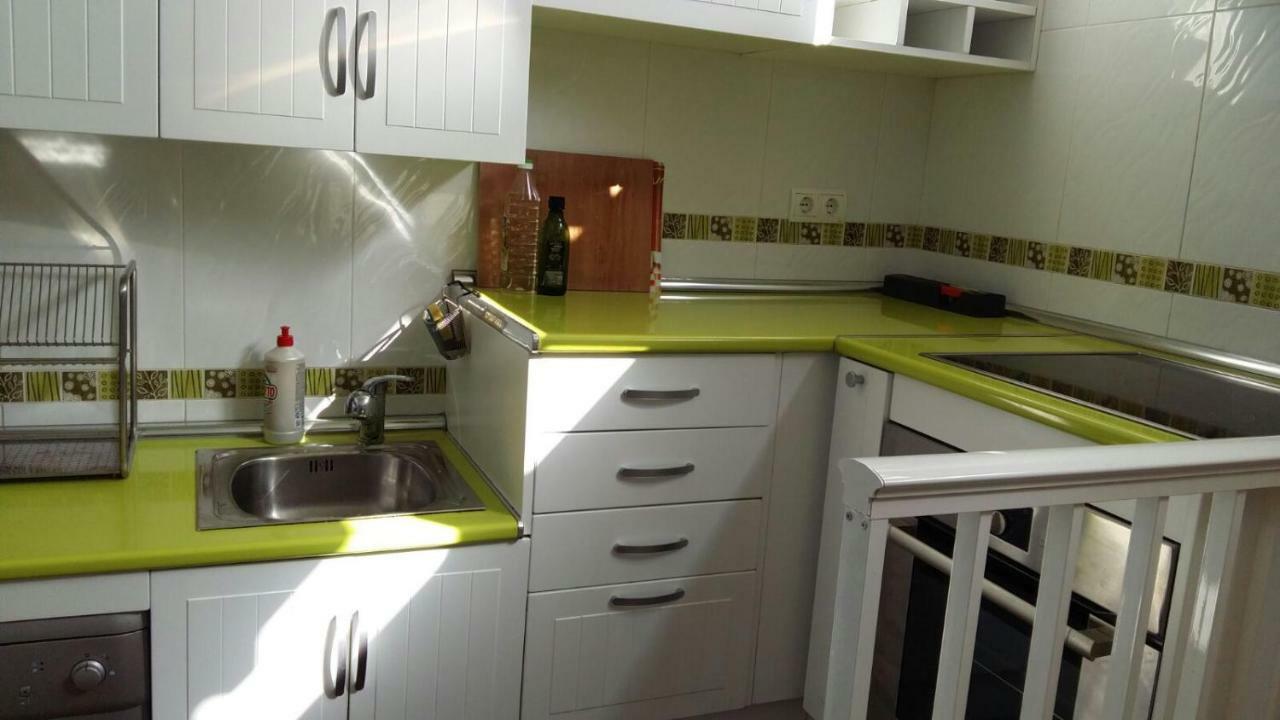Apartamentos Bahia De Huelin Малага Экстерьер фото