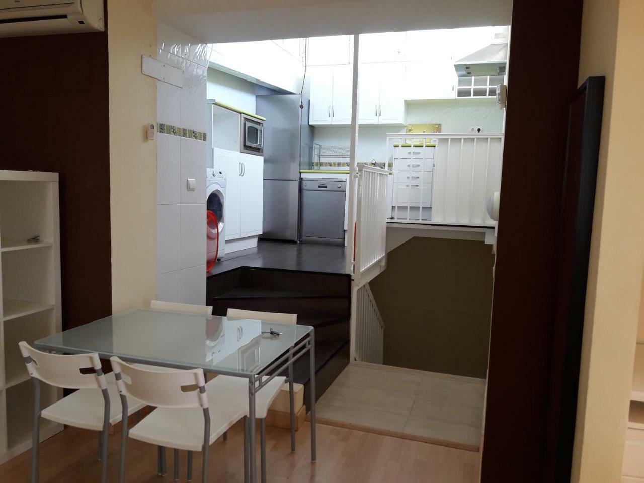 Apartamentos Bahia De Huelin Малага Экстерьер фото