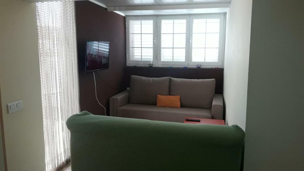 Apartamentos Bahia De Huelin Малага Экстерьер фото